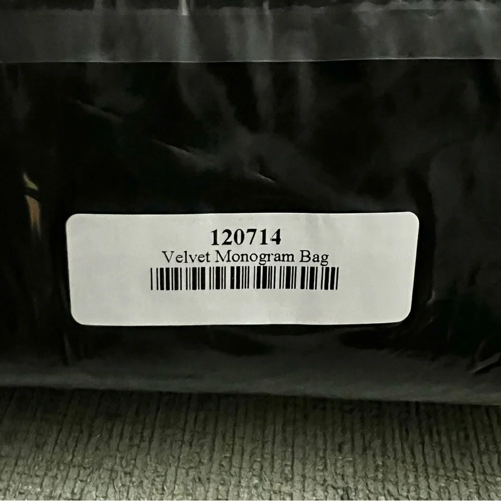 Seint Black Velvet Zip Around Monogram Make Up Cosmetic Travel Bag SEALED